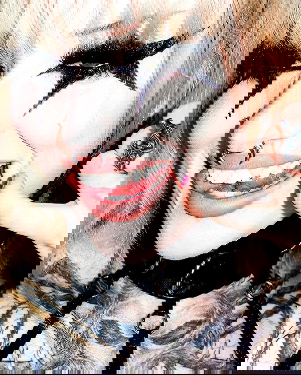 nikkibitez nikkibitez archive image