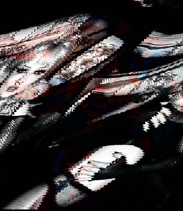 nikkibitez nikkibitez archive image