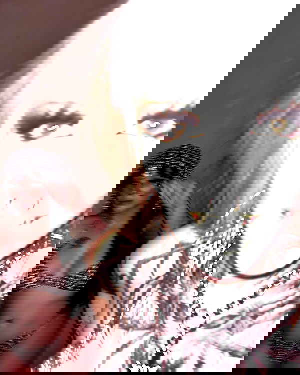 nikkibitez nikkibitez archive image