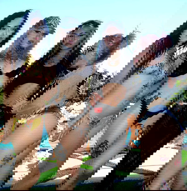 nikkibitez nikkibitez archive image