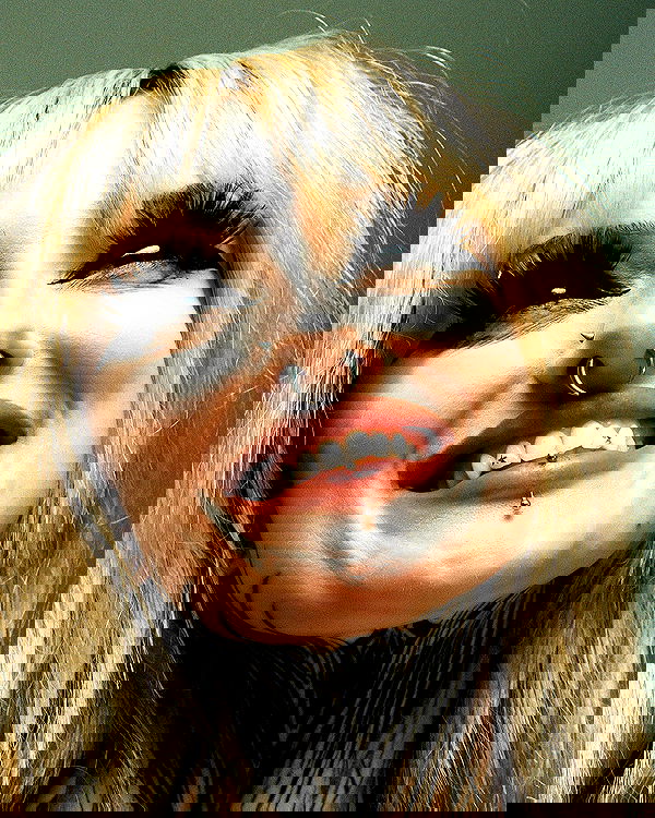 nikkibitez nikkibitez archive image