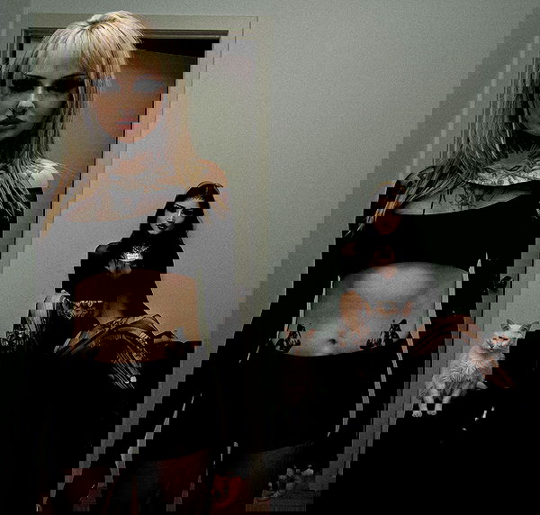 nikkibitez nikkibitez archive image