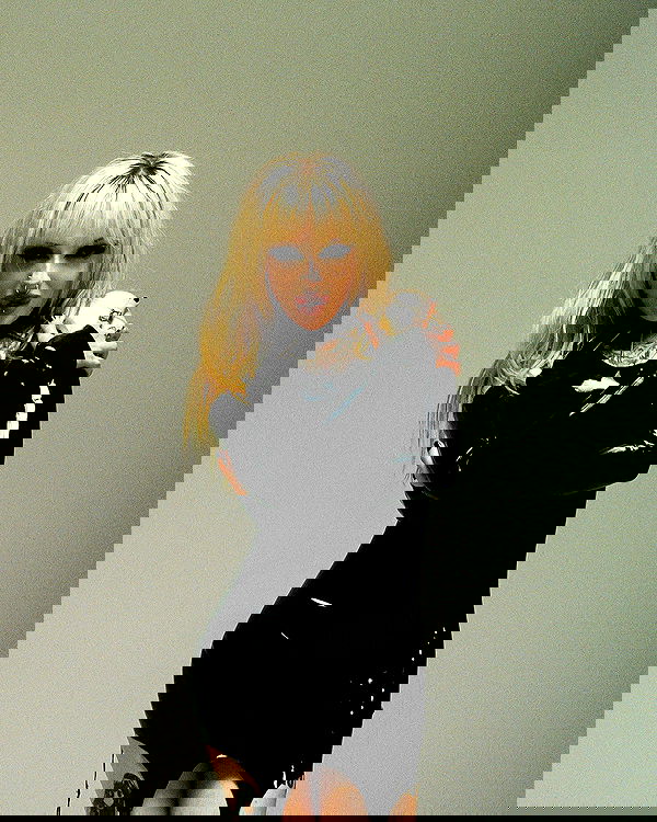 nikkibitez nikkibitez archive image