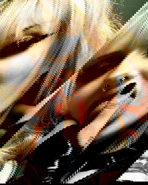 nikkibitez nikkibitez archive image