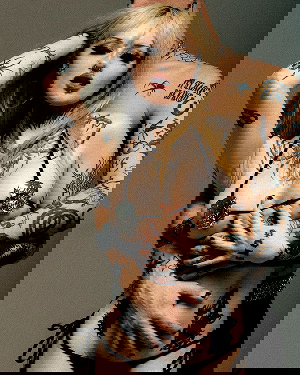 nikkibitez nikkibitez archive image