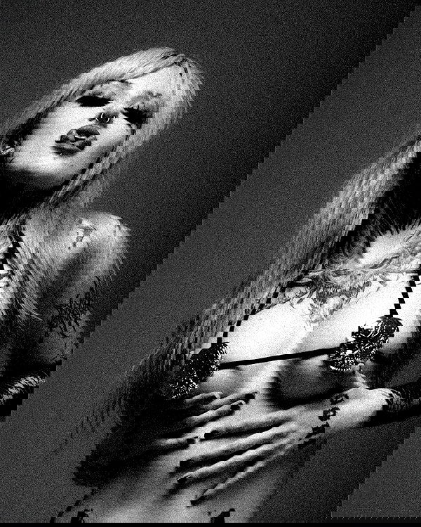 nikkibitez nikkibitez archive image