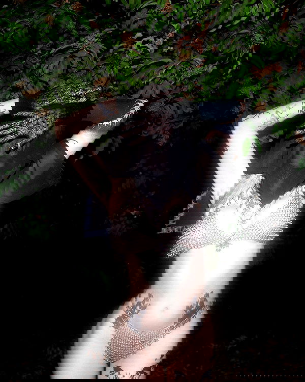 nikkibitez nikkibitez archive image