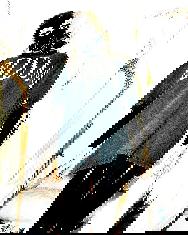 nikkibitez nikkibitez archive image