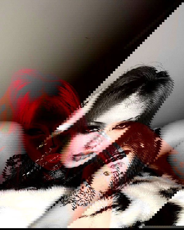 nikkibitez nikkibitez archive image