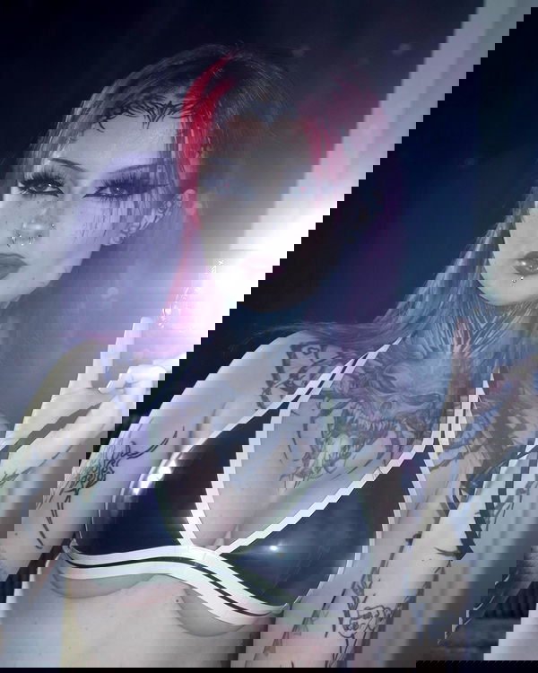 nikkibitez nikkibitez archive image