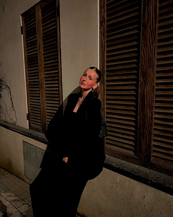 nikol.shishak instagram image archive image