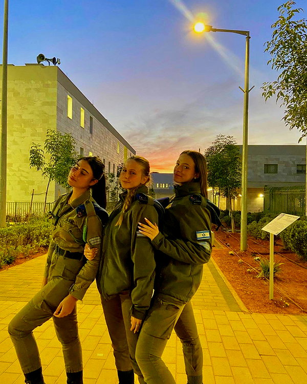 nikol.shishak instagram image archive image