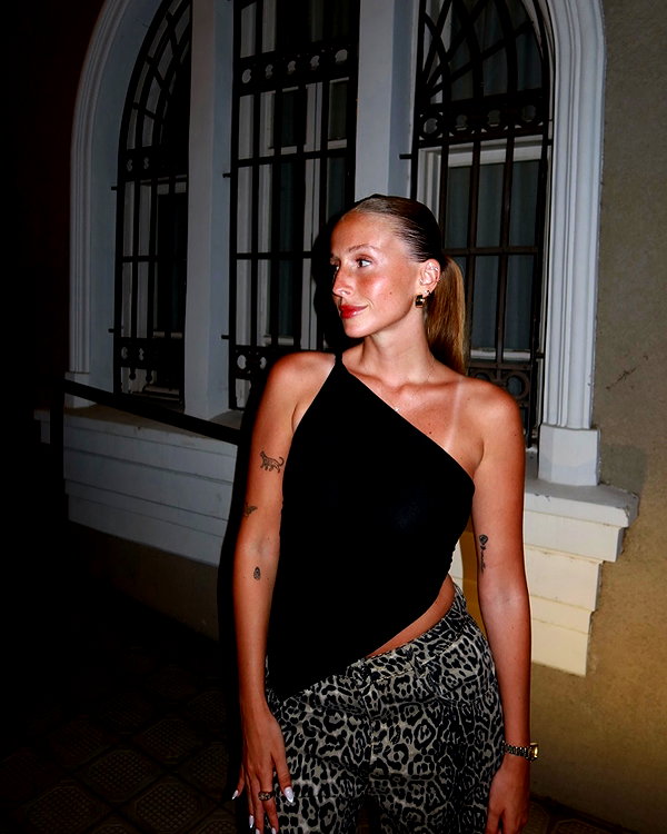 nikol.shishak instagram image archive image