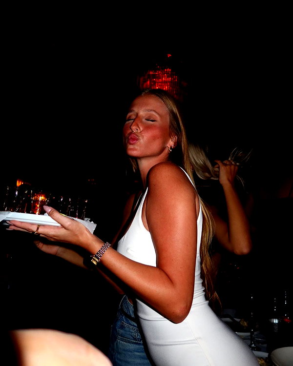 nikol.shishak instagram image archive image