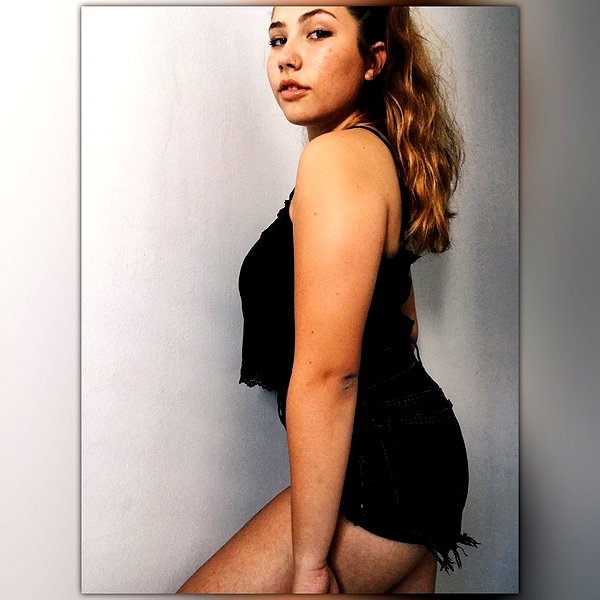 nnicole.gold nnicole.gold archive image