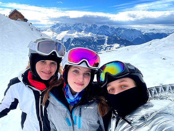 noa_freund instagram image archive image