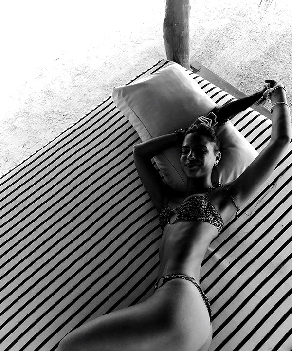 noa_mendel_ instagram image archive image