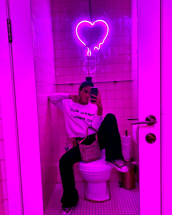 noa_mendel_ instagram image archive image