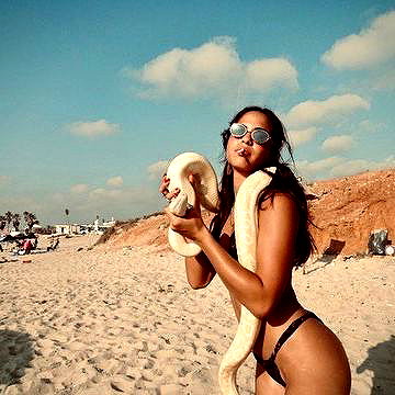 noa_mendel_ instagram image archive image