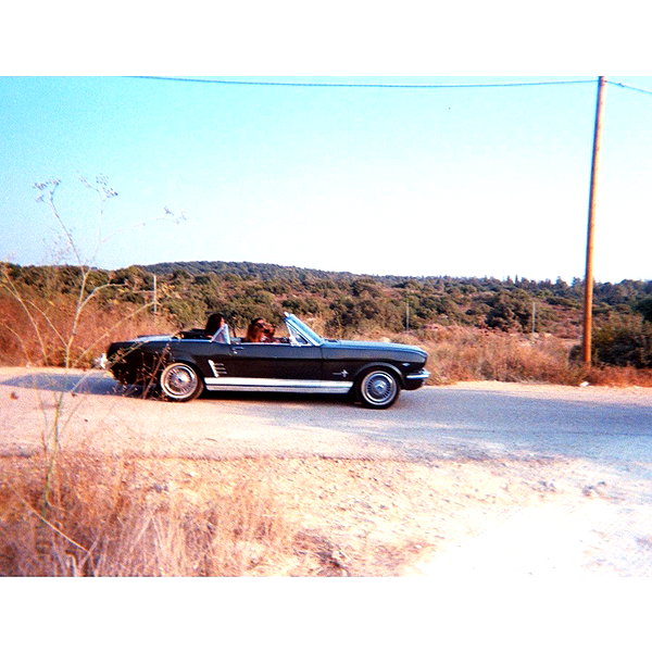 noa_mendel_ instagram image archive image