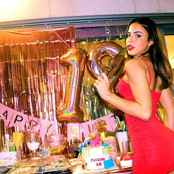 noa_mendel_ instagram image archive image