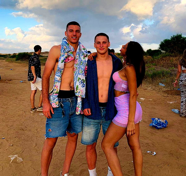 noa_mendel_ instagram image archive image