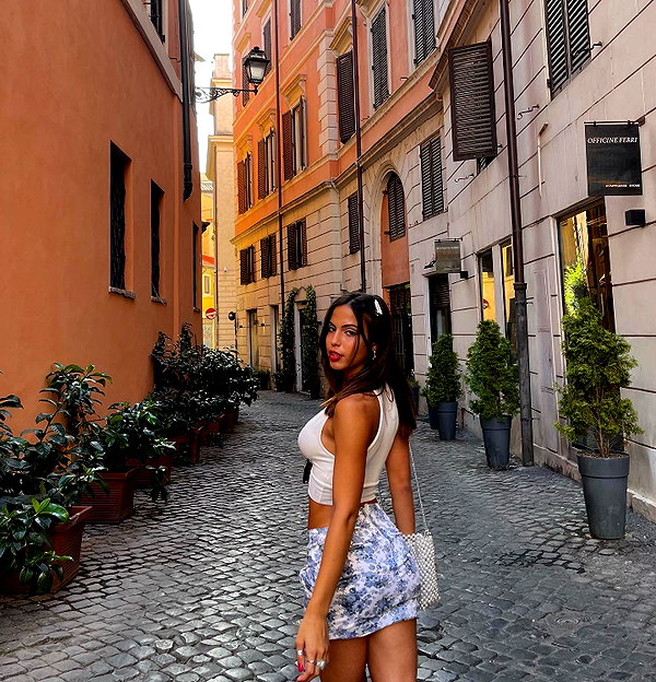 noa_mendel_ instagram image archive image
