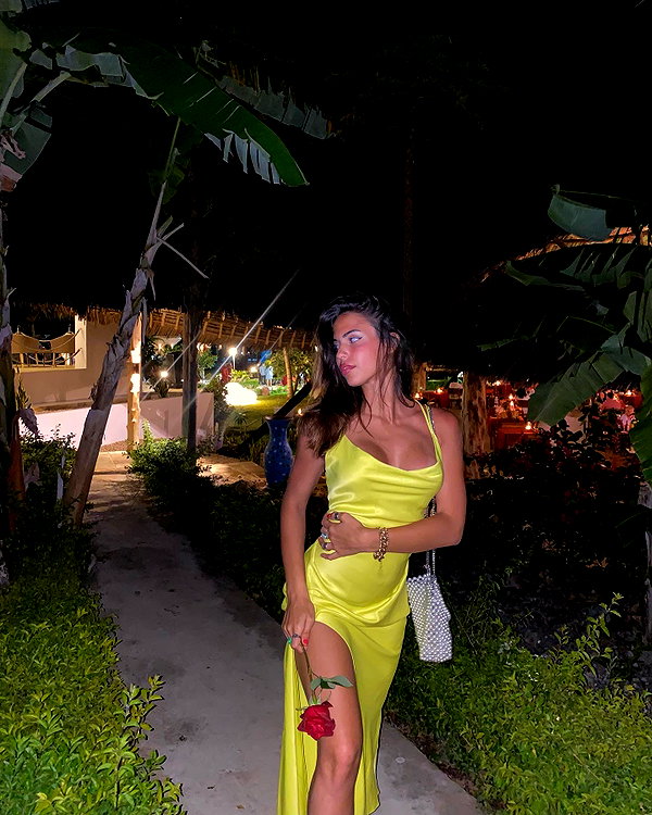 noa_mendel_ instagram image archive image