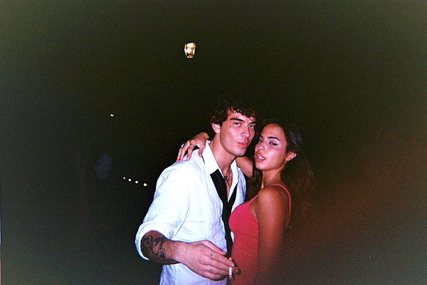 noa_mendel_ instagram image archive image