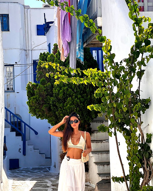 noa_mendel_ instagram image archive image
