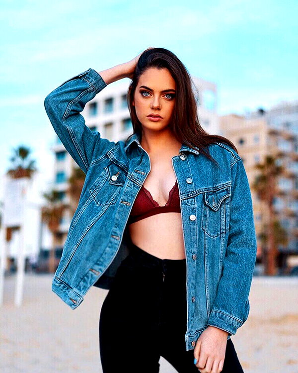 noam_shaham instagram image archive image