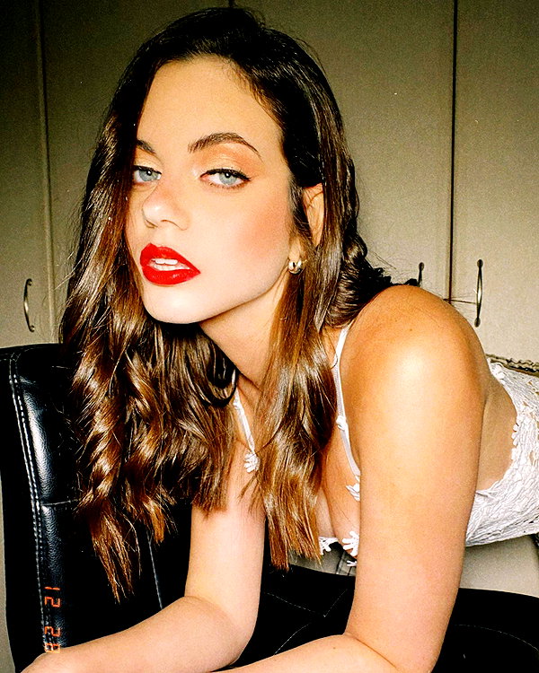 noam_shaham instagram image archive image