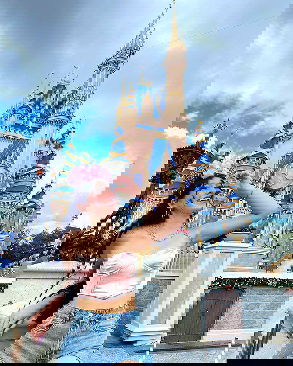 noeemiimii noeemiimii archive image