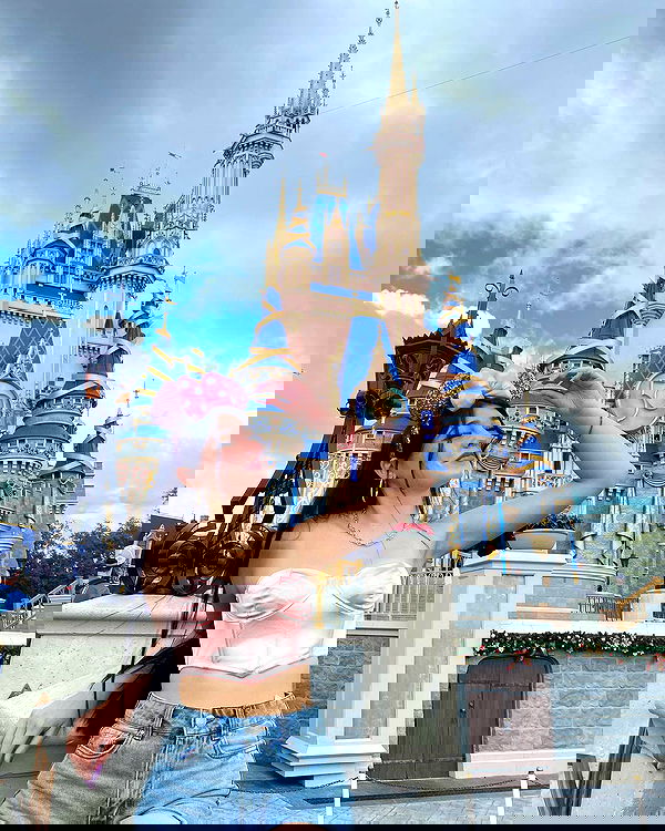 noeemiimii noeemiimii archive image