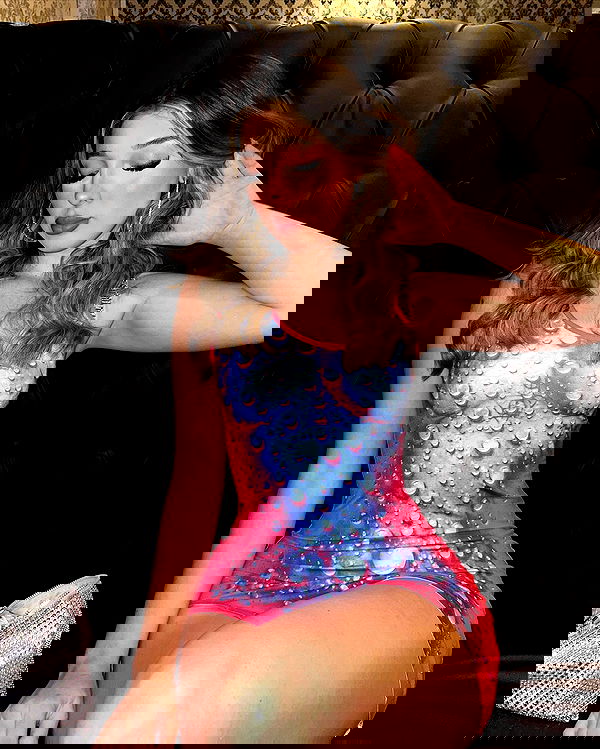 noeemiimii noeemiimii archive image