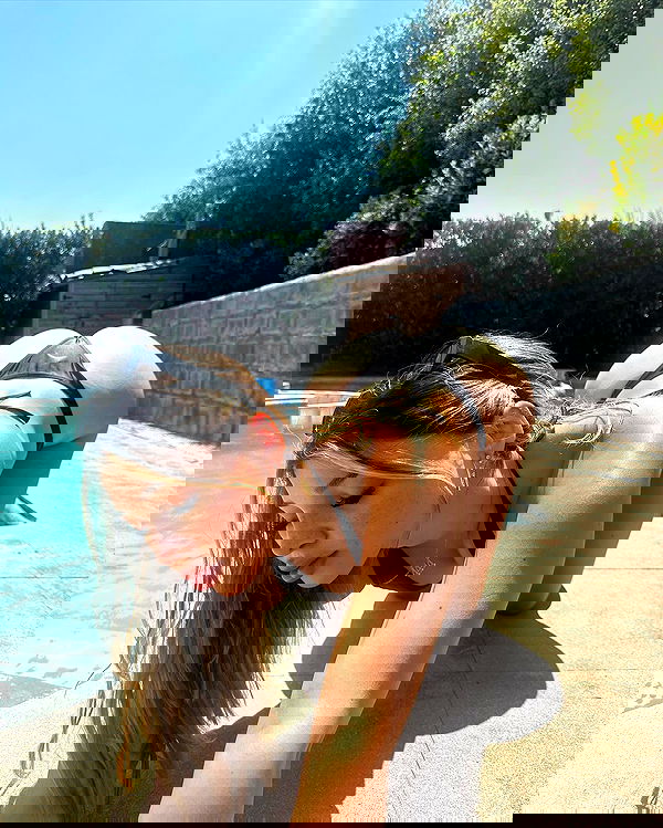 noeemiimii noeemiimii archive image