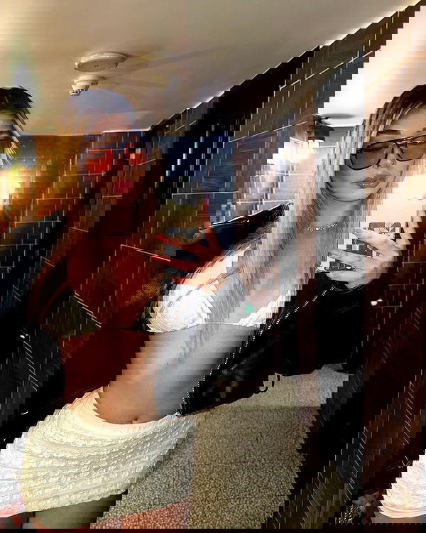 noeemiimii noeemiimii archive image