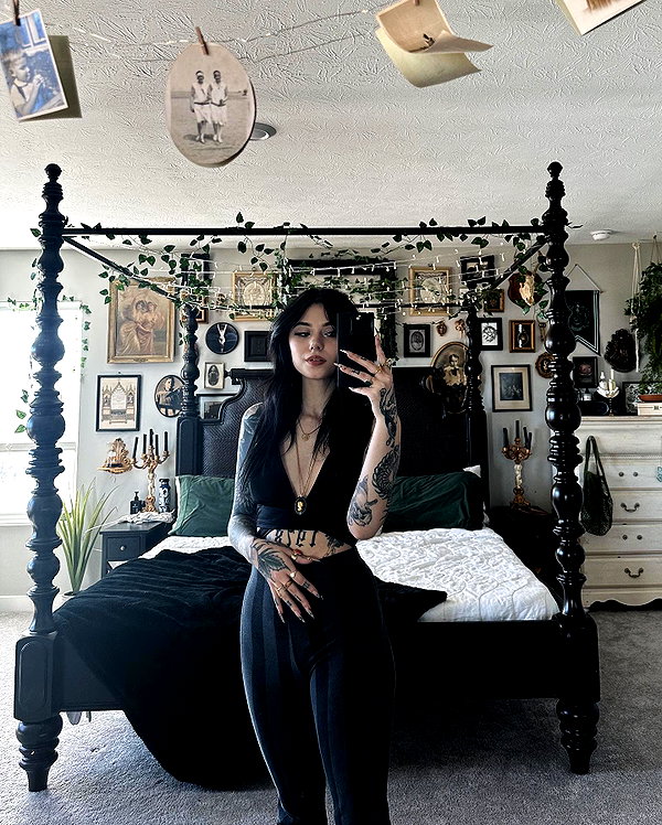 nonsalemwitch instagram image archive image