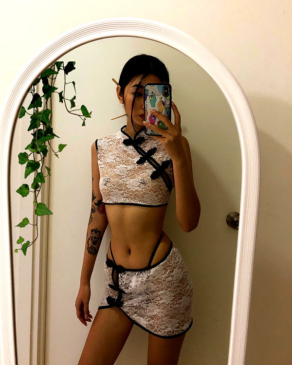 oanhdaqueen instagram image archive image