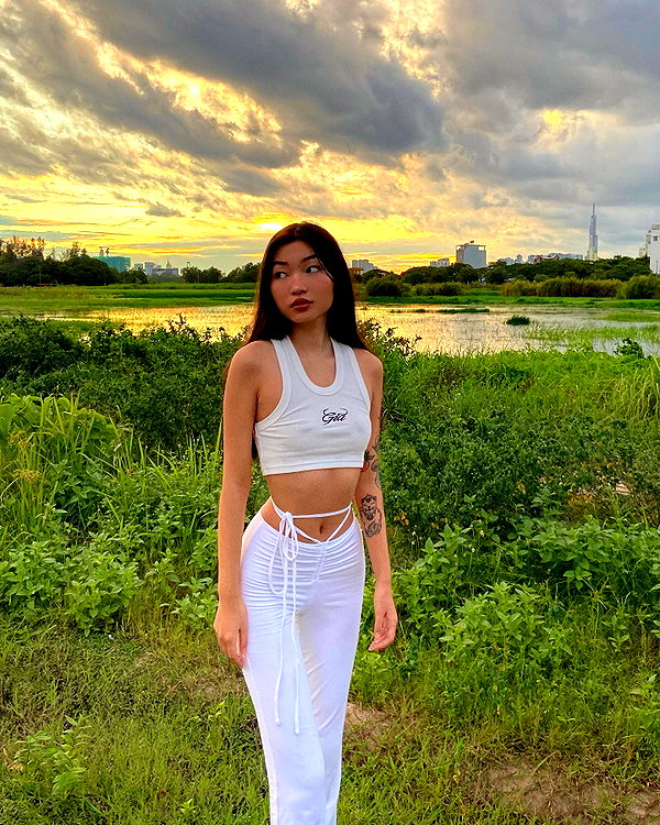 oanhdaqueen instagram image archive image