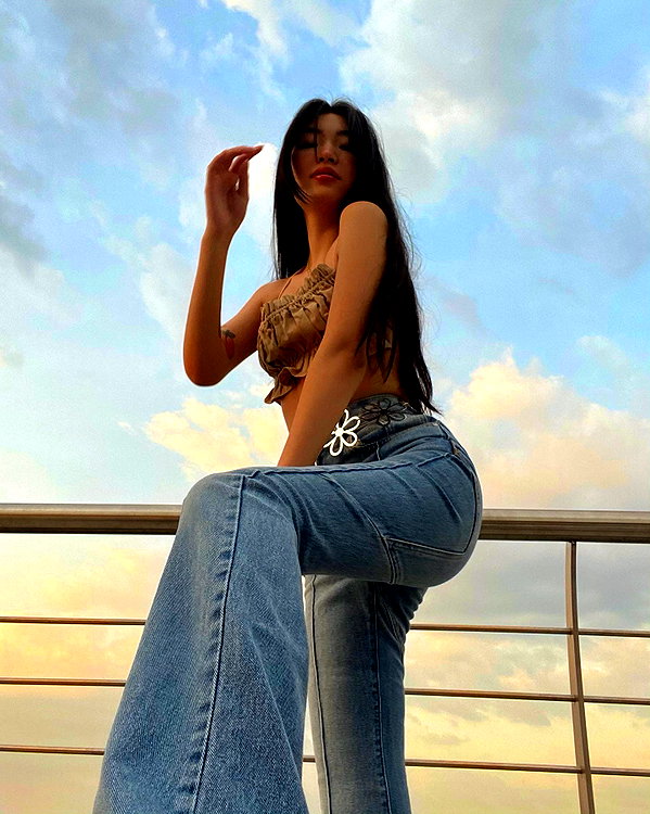 oanhdaqueen instagram image archive image