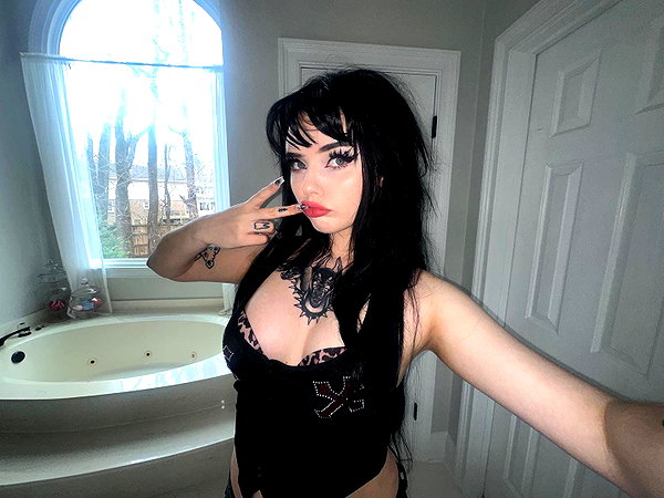 onlyxowie onlyxowie archive image