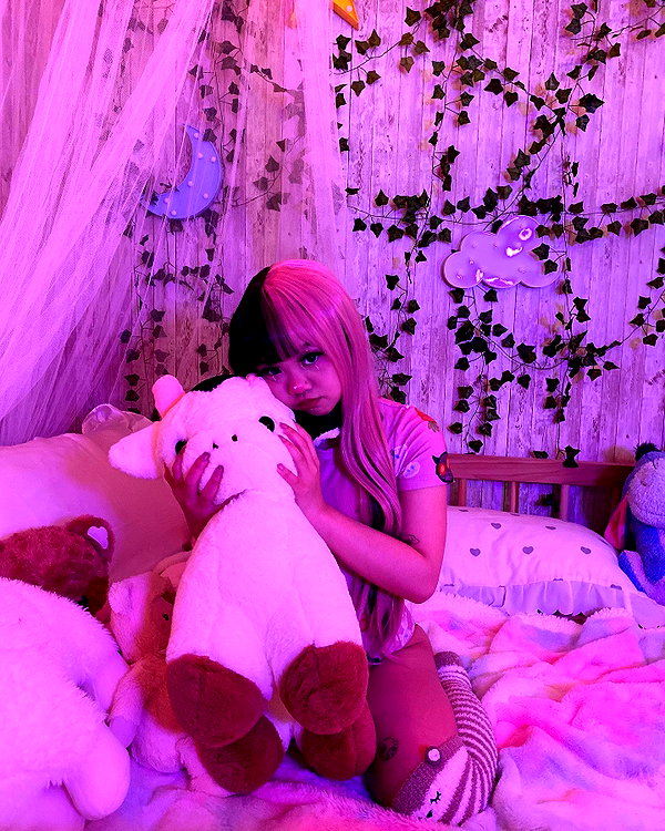 petitekitti instagram image archive image