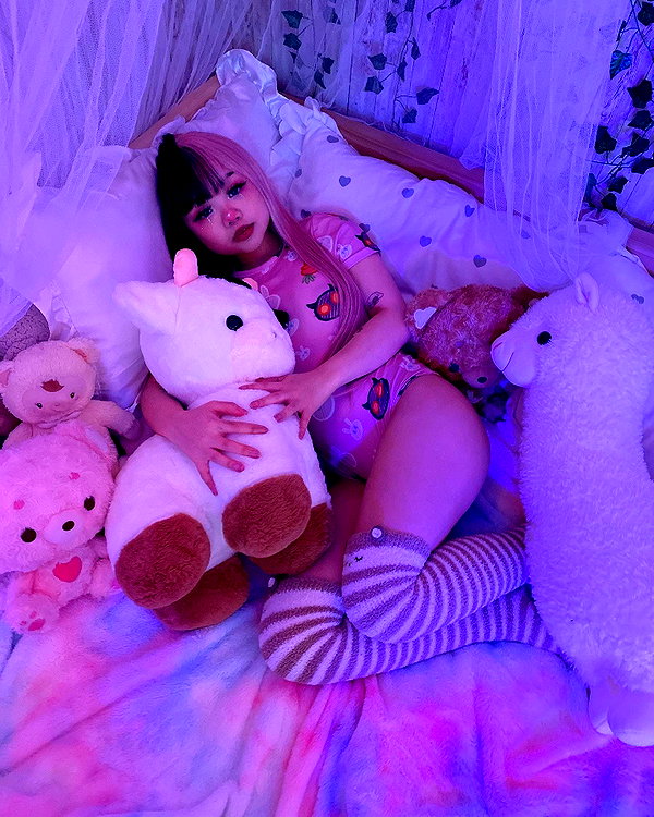 petitekitti instagram image archive image