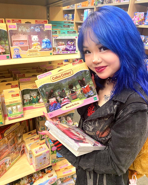 petitekitti instagram image archive image