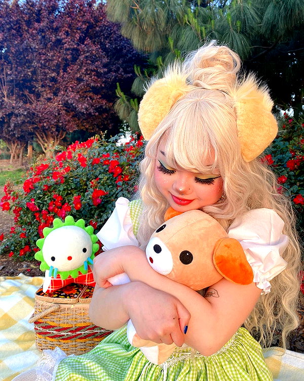 petitekitti instagram image archive image