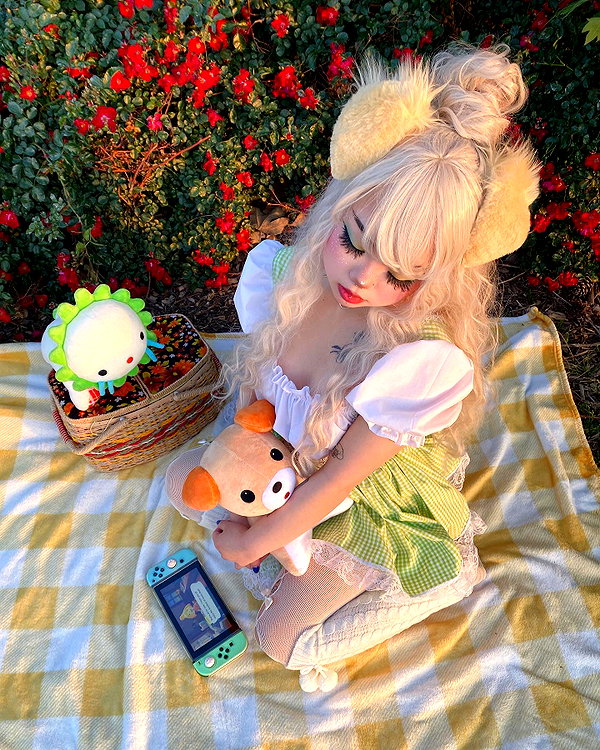 petitekitti instagram image archive image
