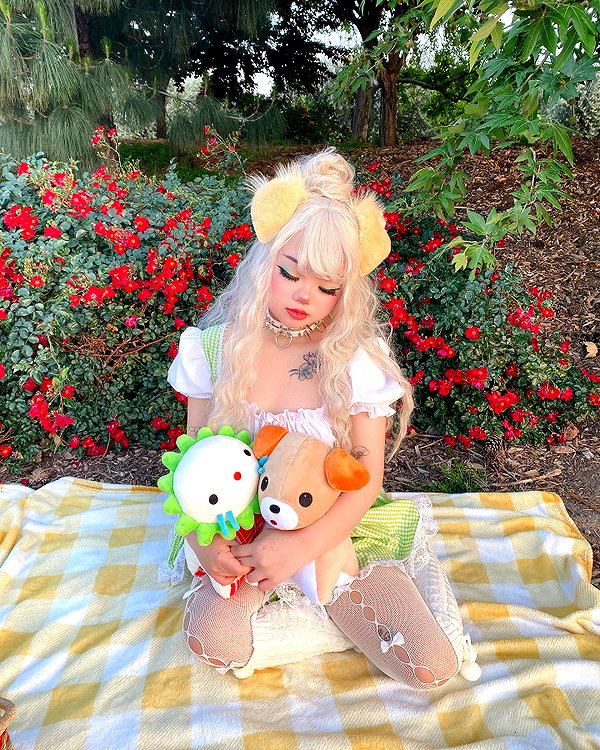 petitekitti instagram image archive image
