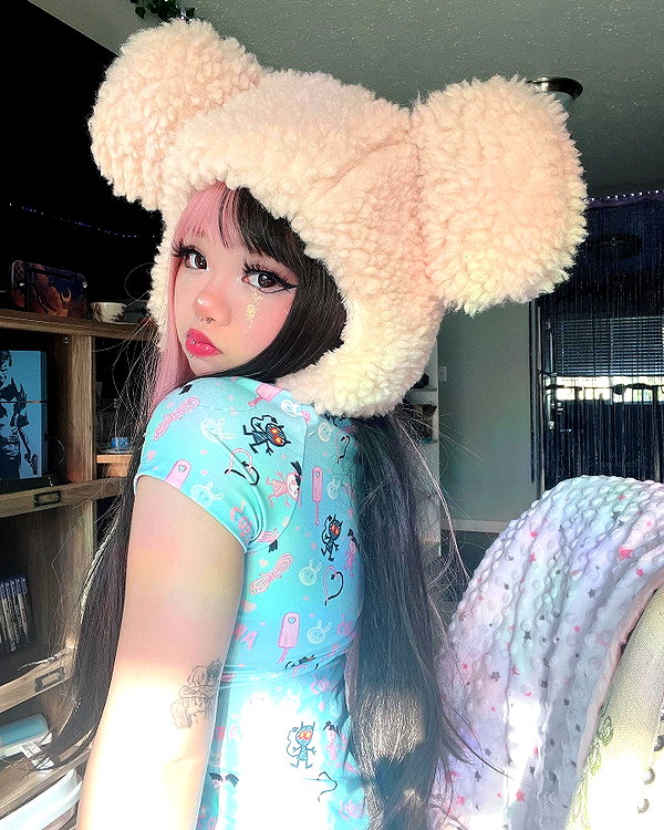 petitekitti instagram image archive image