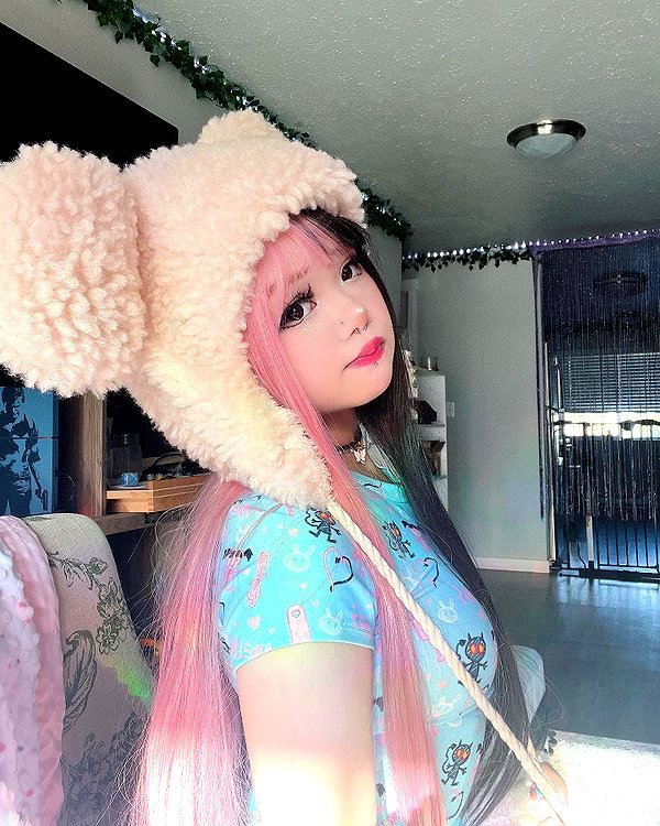 petitekitti instagram image archive image